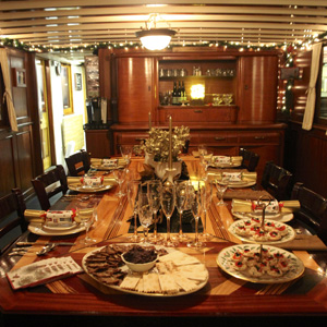 Christmas party aboard charter yacht MV Discovery in Seattle